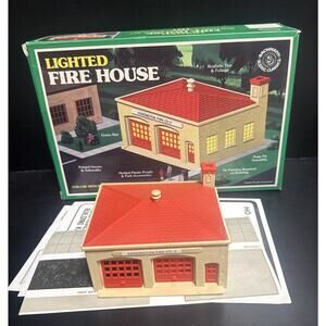Bachmann HO Scale Lighted Fire House Kit 49-2574 Building Scenery Assembled